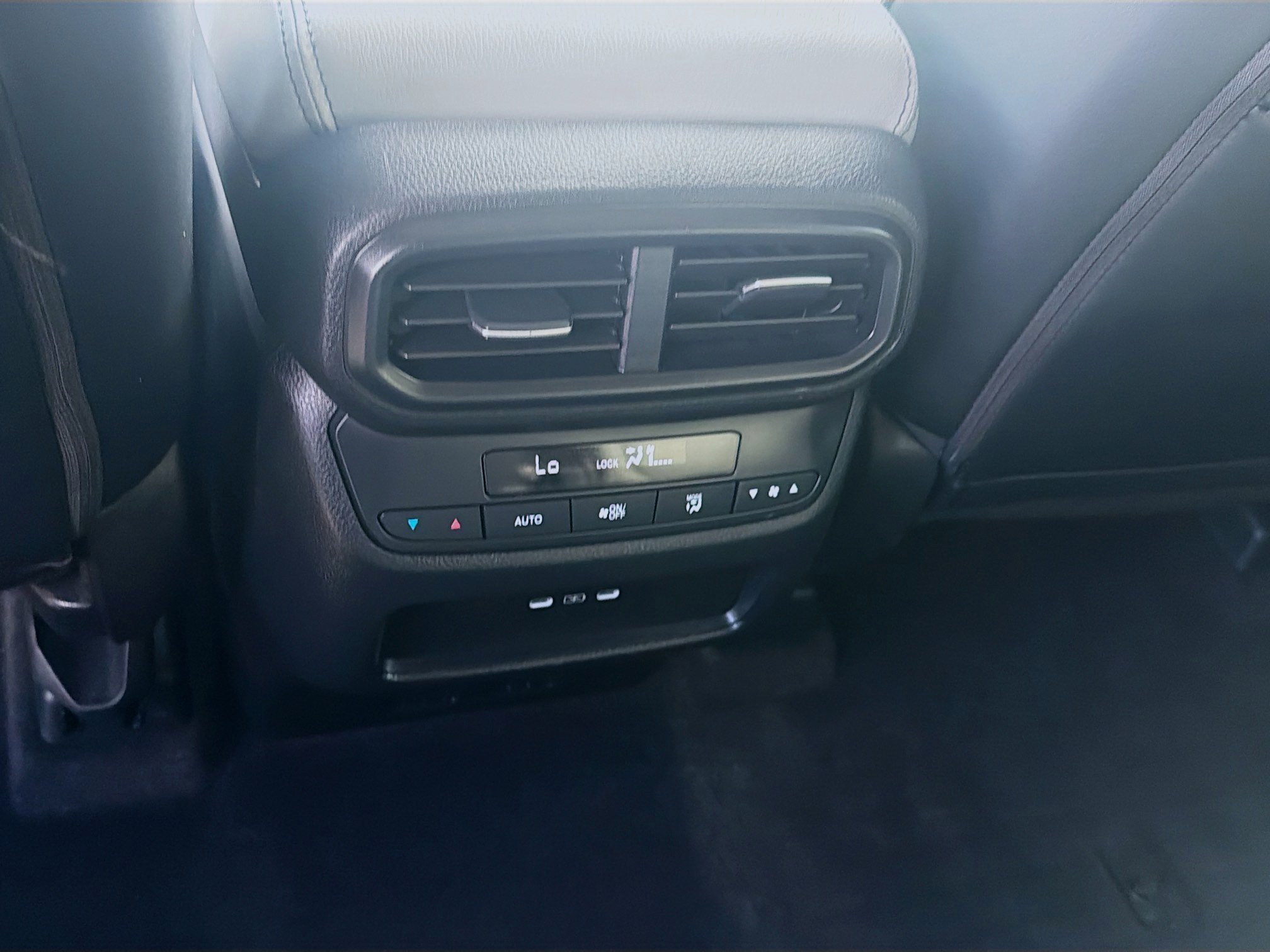 2025 Honda Pilot EX-L - Photo 22