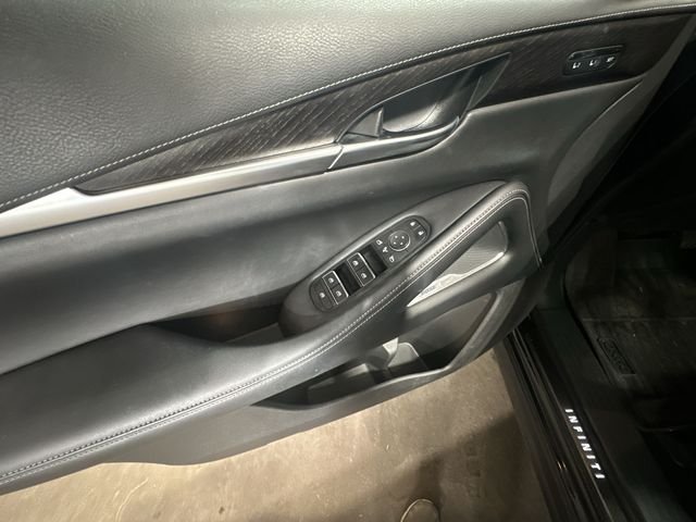 Used 2023 Black INFINITI Sensory image 19