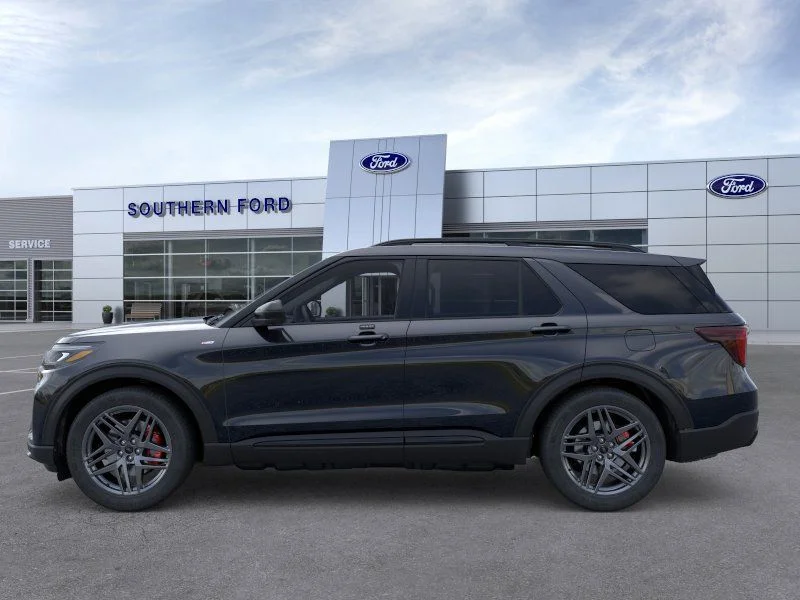 New 2026 Agate Black Metallic Ford ST-Line image 3