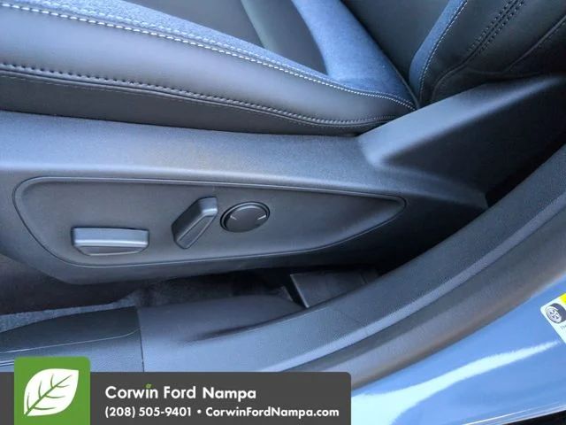 New 2026 Azure Gray Metallic Tri-Coat Ford Outer Banks image 12