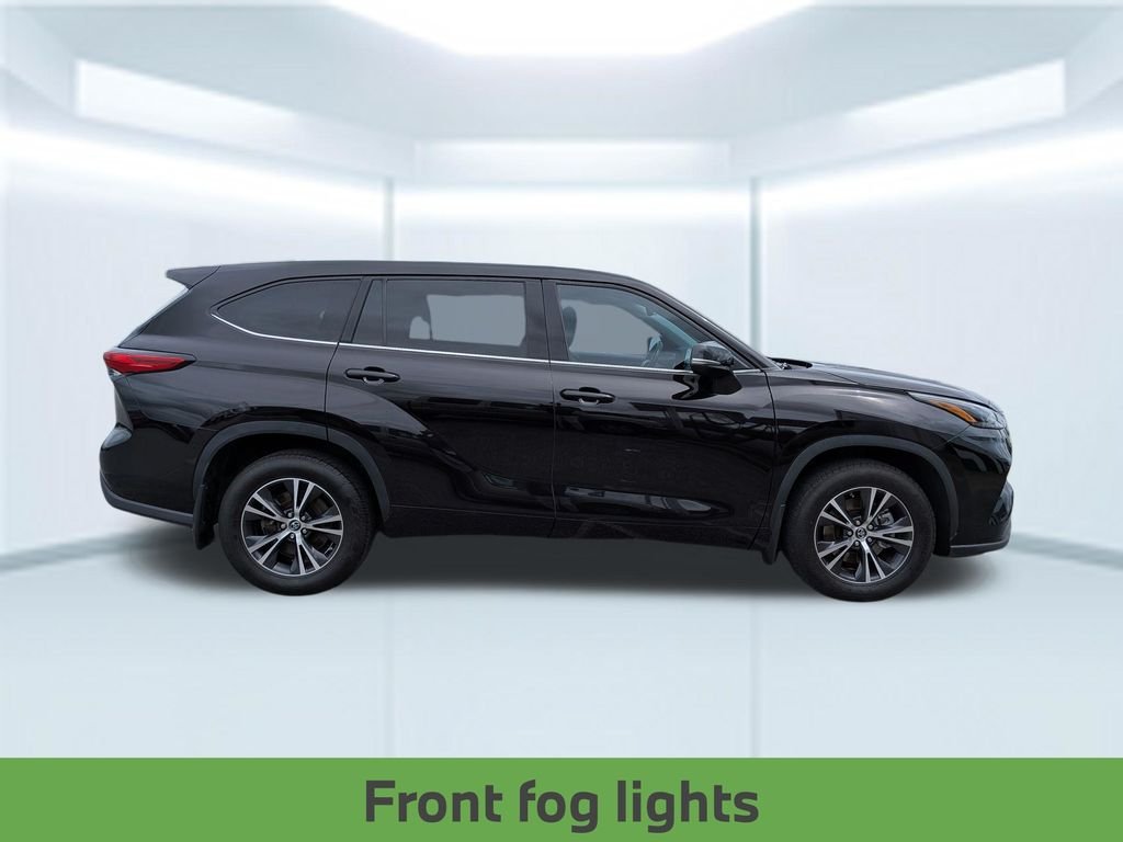 Used 2022 Brown Toyota LE image 8