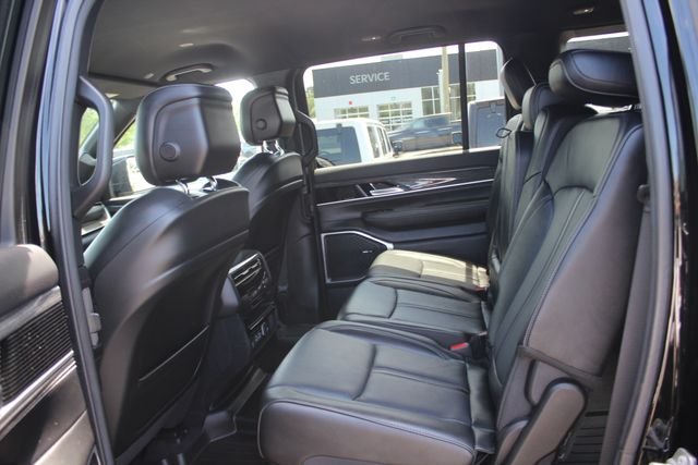 2022 Jeep Wagoneer Series III - Photo 25