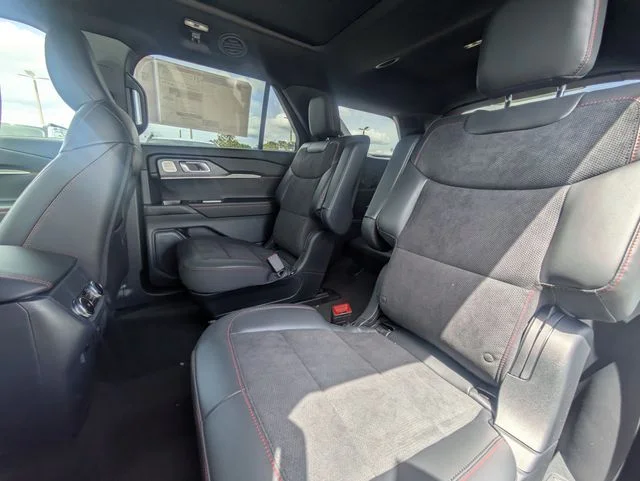 New 2026 Agate Black Metallic Ford ST image 14