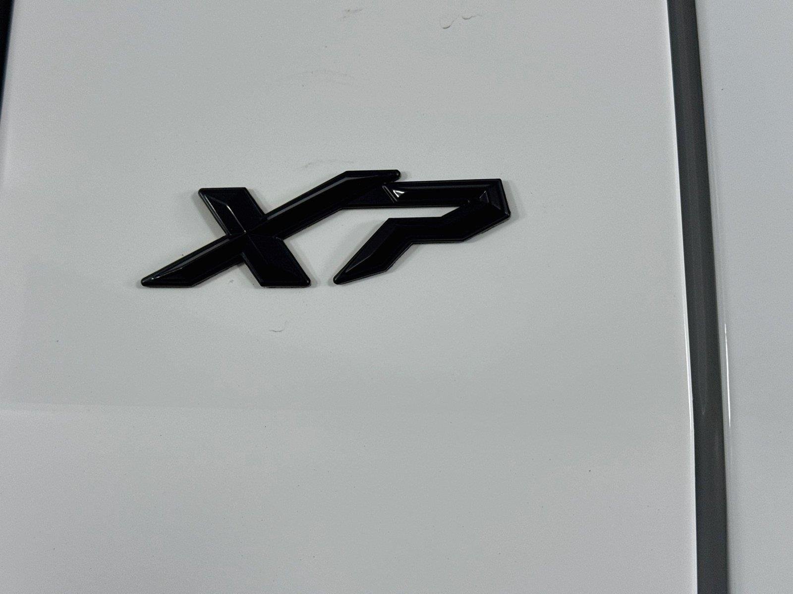 Used 2020 Super White Toyota SR5 image 13