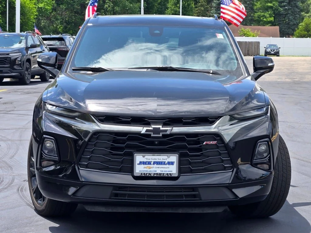 Used 2021 BLACK Chevrolet RS image 4
