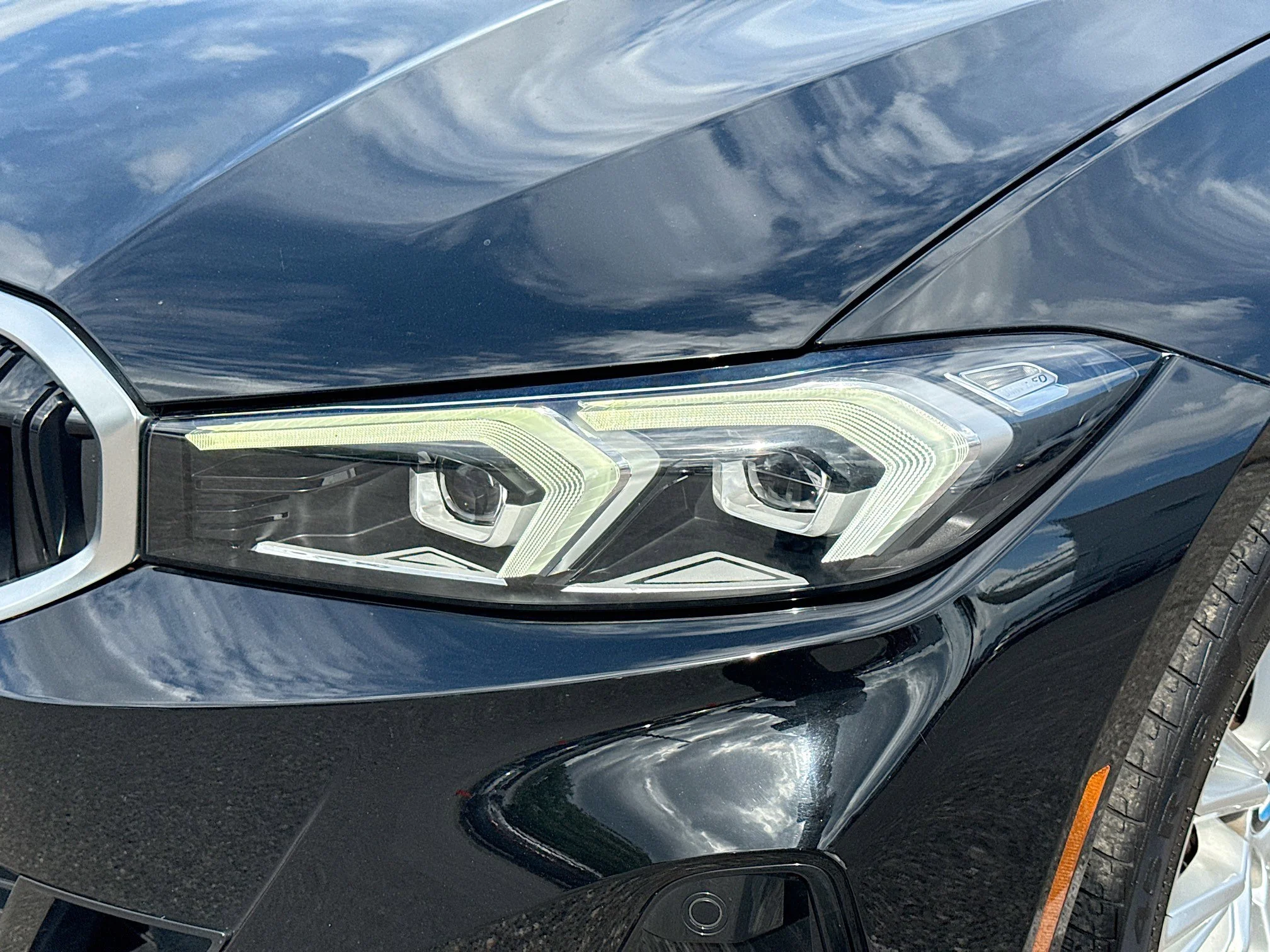Used 2023 Jet Black BMW 330i image 9