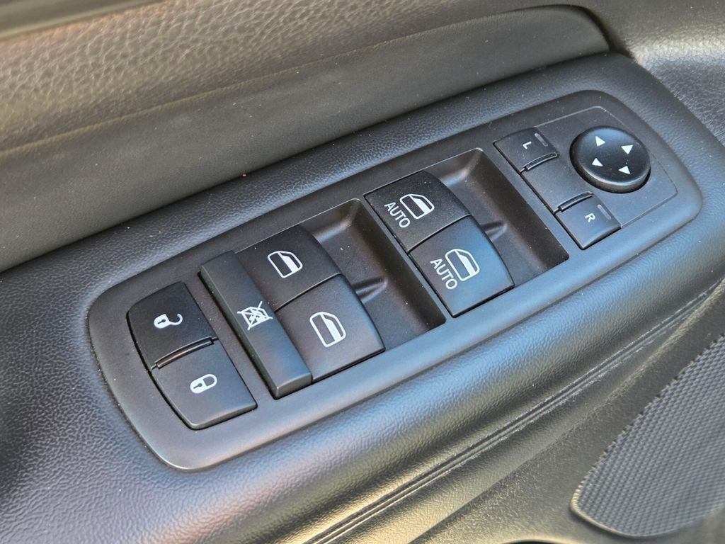 Used 2021 Black Jeep Laredo X image 23