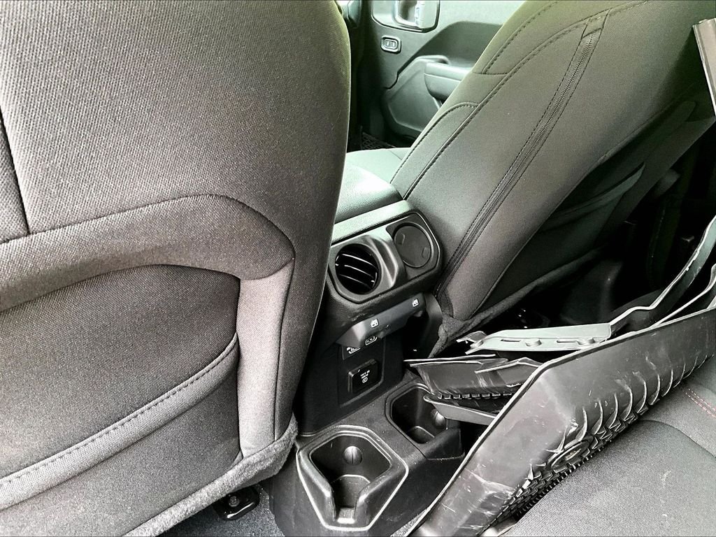 Used 2023 Green Jeep Rubicon image 24