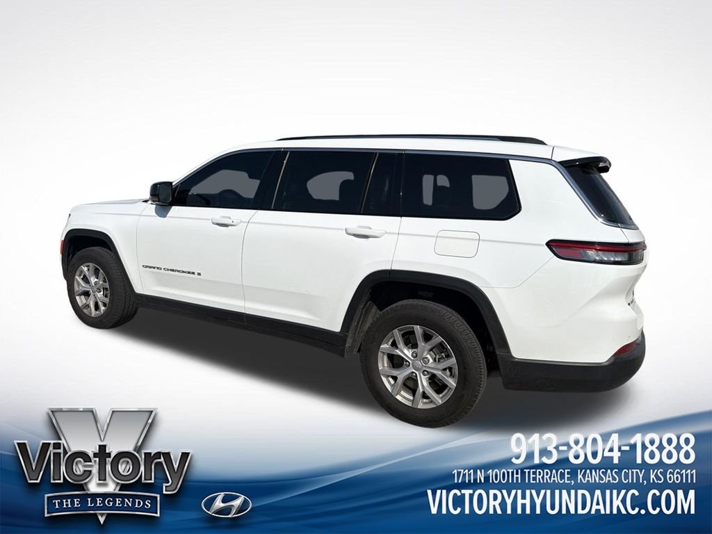 Used 2022 White Jeep Limited image 8
