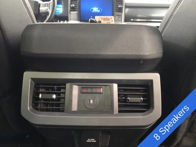 Certified Used 2025 Oxford White Ford Lariat image 15