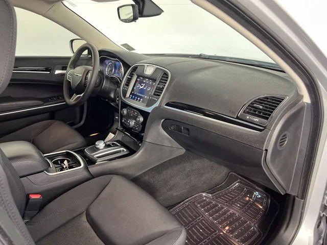 Used 2023 Silver Chrysler Touring image 39
