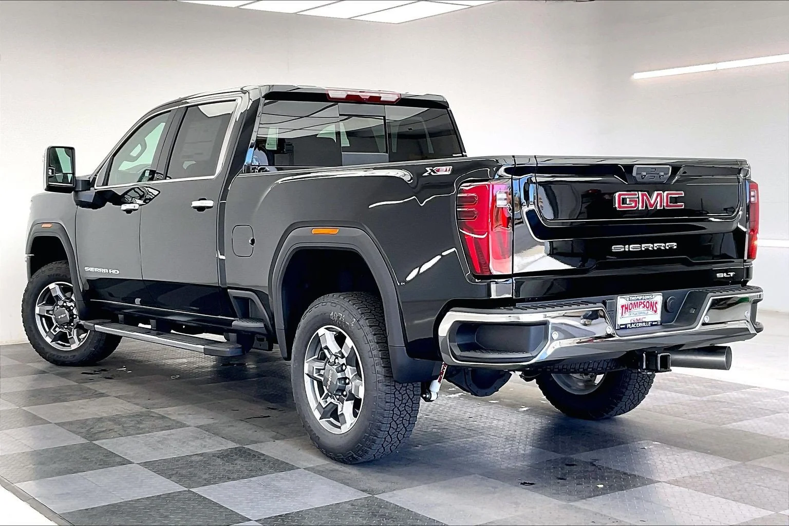 New 2026 Onyx Black GMC SLT image 2