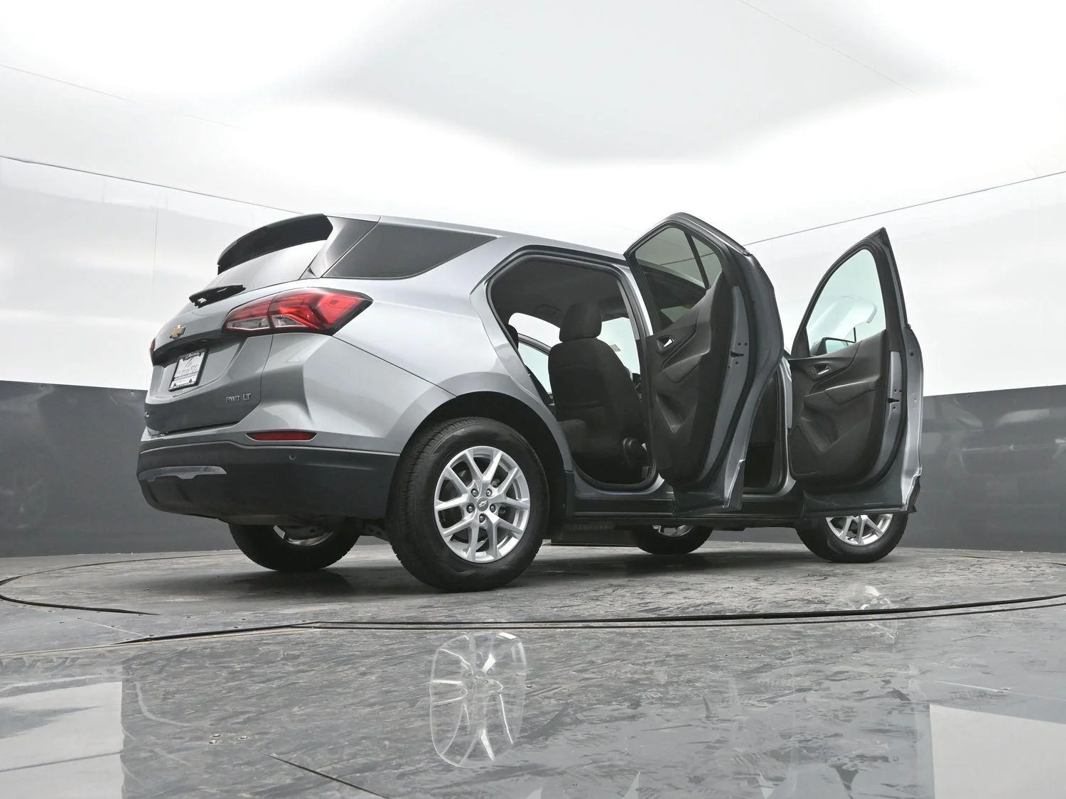 Used 2024 Sterling Gray Metallic Chevrolet LT image 48