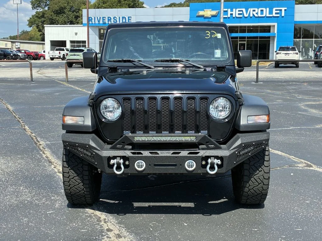 Used 2022 Black Jeep Unlimited Sport Altitude image 5