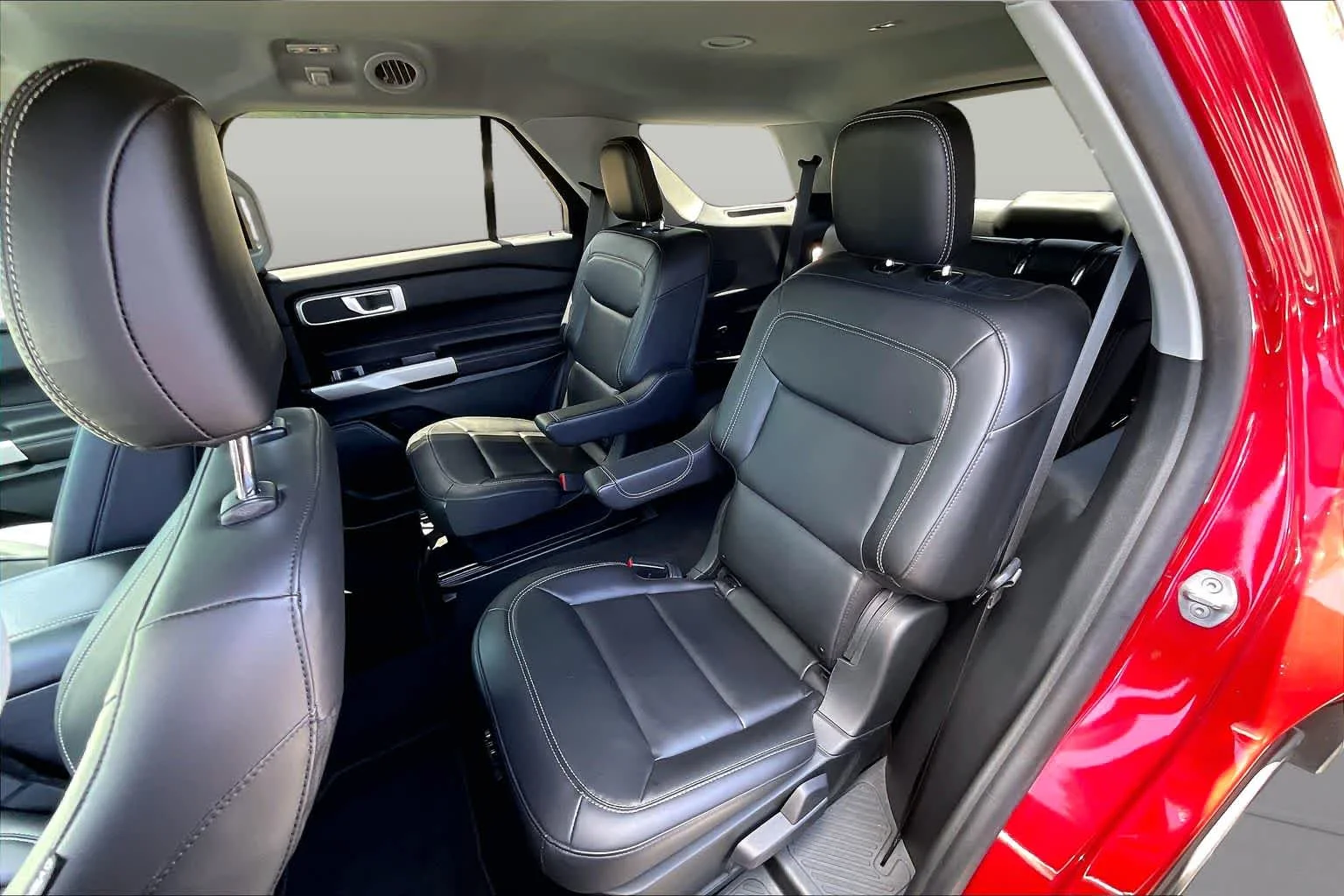 Used 2023 Rapid Red Metallic Tinted Clearcoat Ford XLT image 48