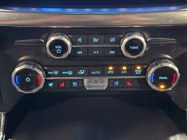 Used 2023 White Ford Lariat image 26