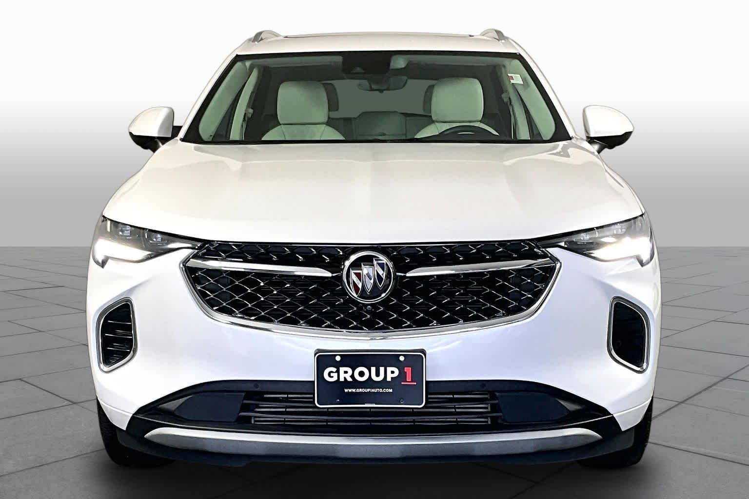 Used 2023 White Frost Tricoat Buick Avenir image 4