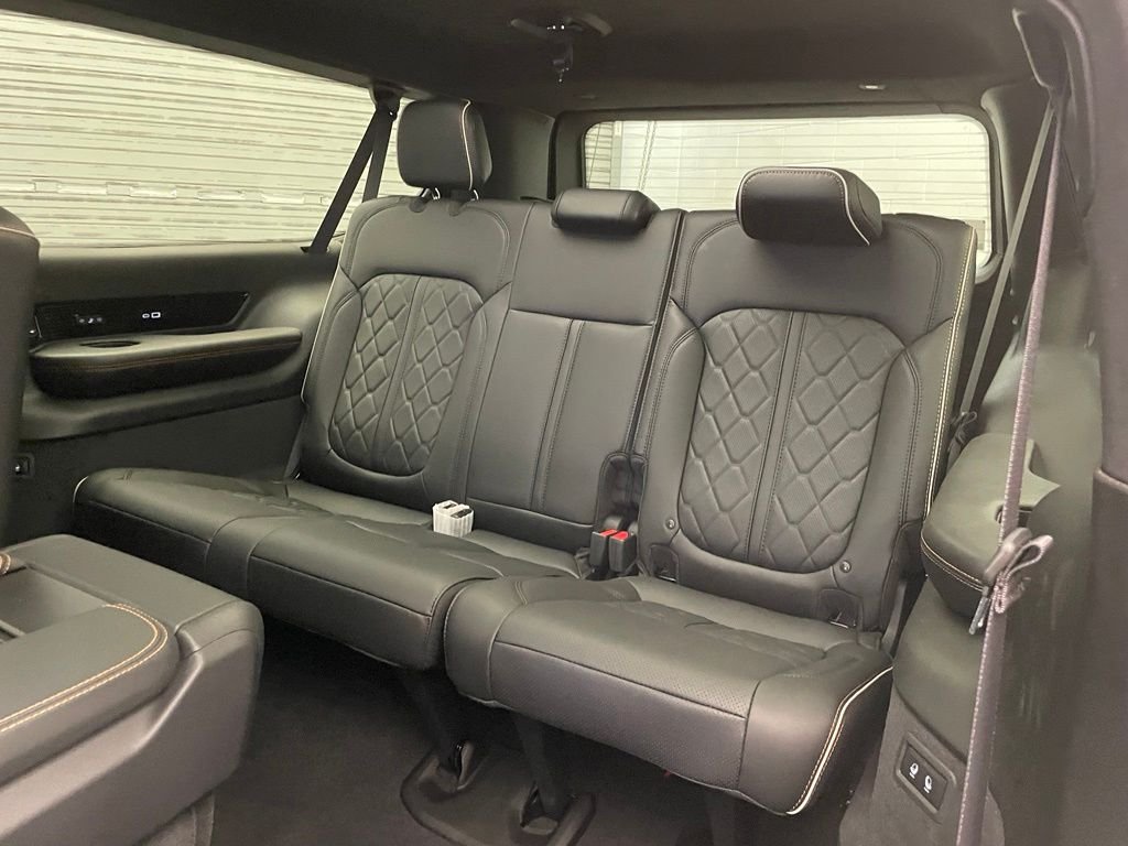 New 2026 Steel Blue Exterior Paint Jeep Summit Reserve image 27