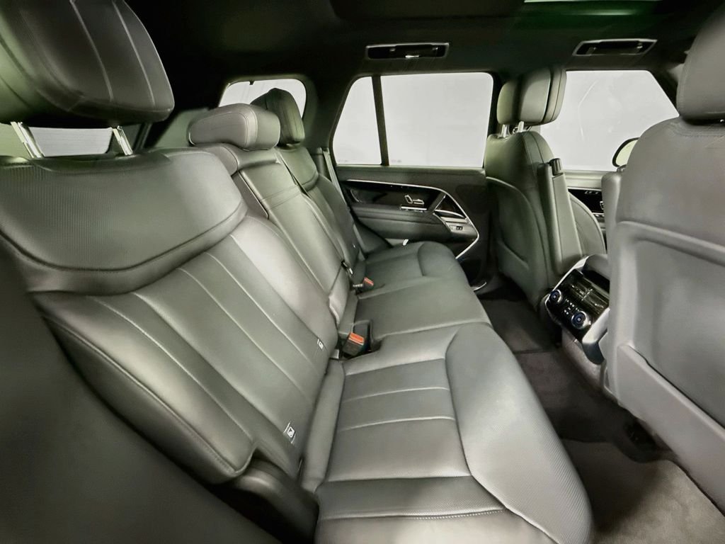 Used 2023 Gray Land Rover SE image 29