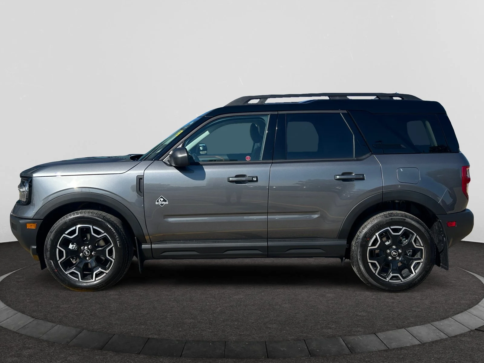 New 2026 Carbonized Grey Metallic Ford Outer Banks image 2