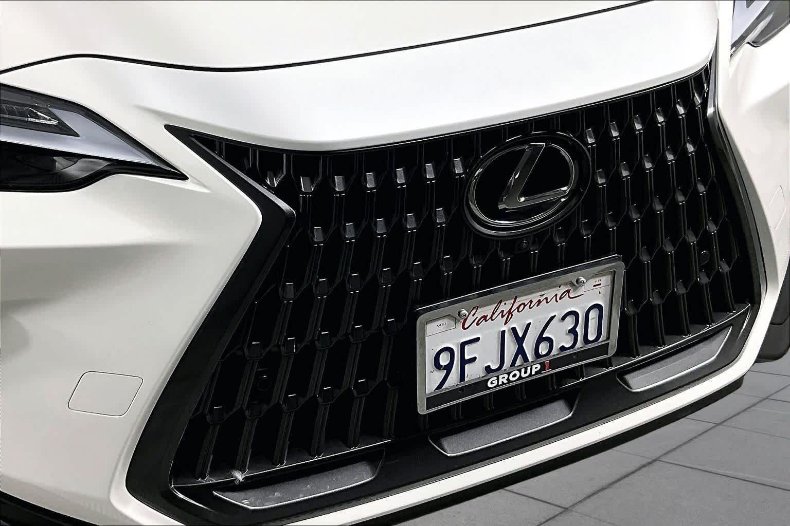 Used 2024 Eminent White Pearl Lexus Luxury image 28
