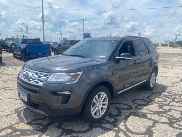 Certified Used 2019 Magnetic Ford XLT image 2