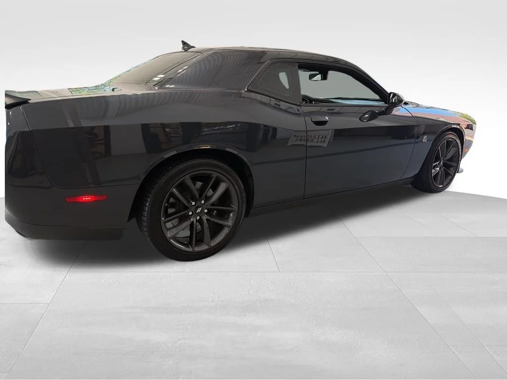 Used 2019 Gray Dodge R/T Scat Pack image 4