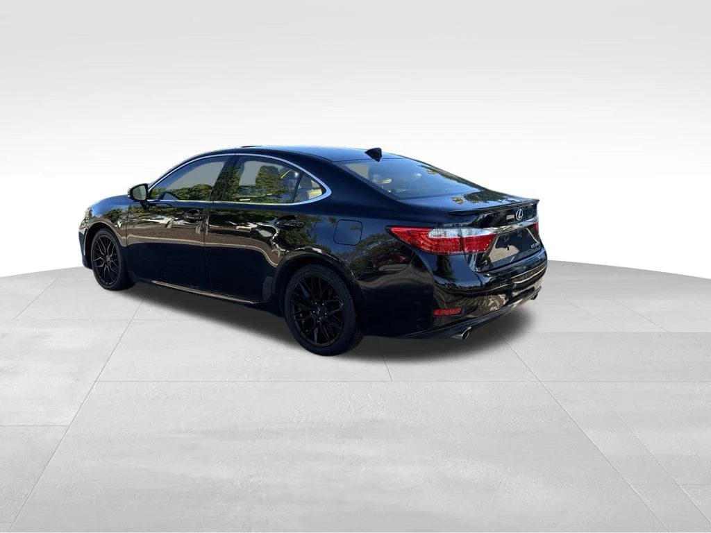 Used 2015 Black Lexus 350 image 4
