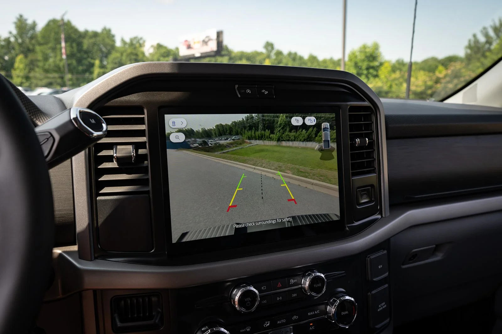 New 2026 Carbonized Gray Metallic Ford XLT image 24