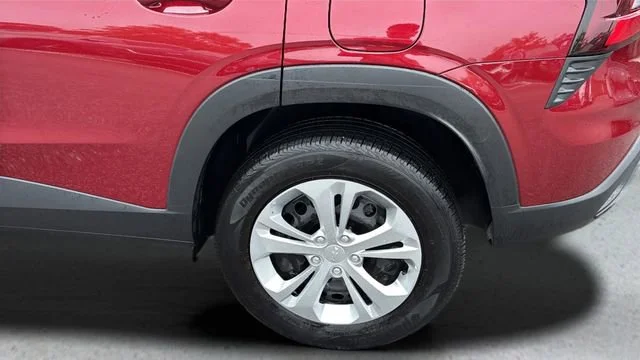 Used 2025 Crimson Metallic Chevrolet LS image 31