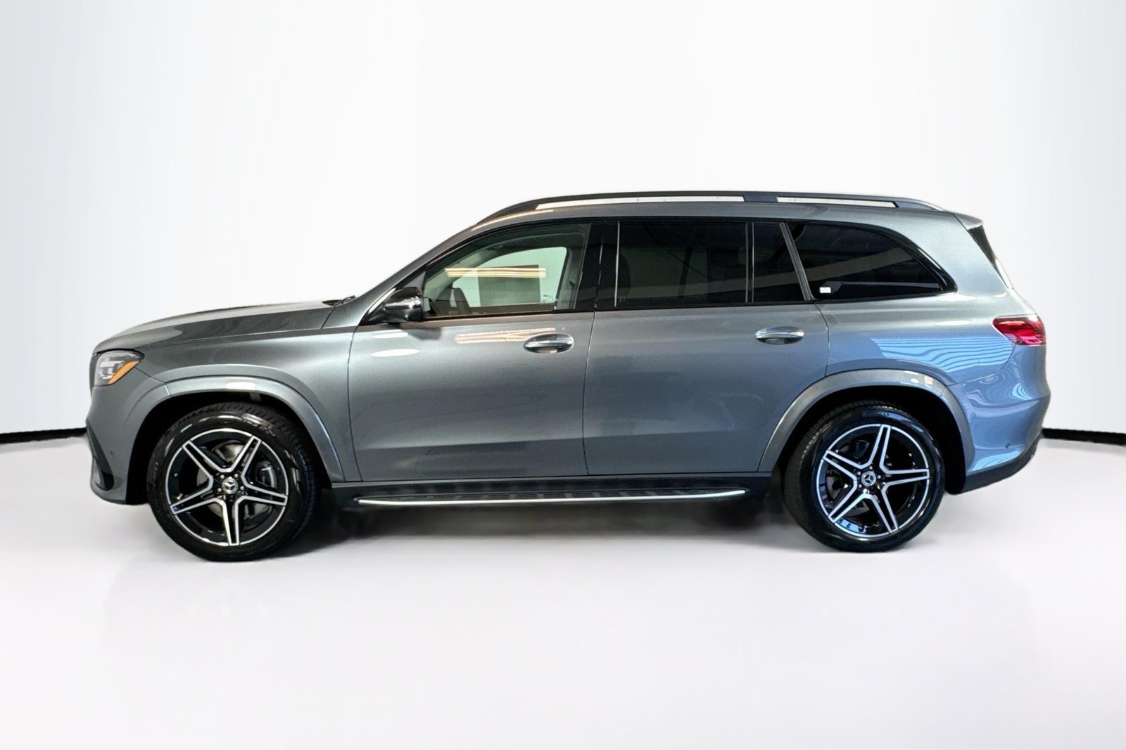 New 2026 Selenite Grey Metallic Mercedes-Benz GLS 450 image 8