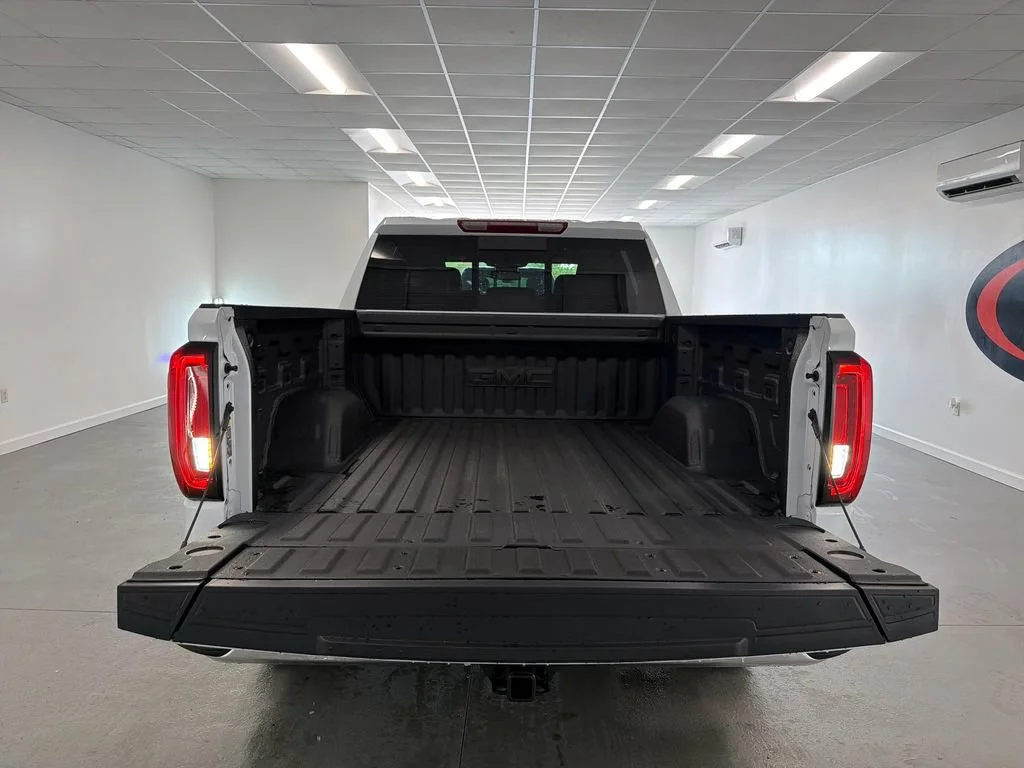 New 2026 Glacier White Tricoat GMC SLT image 8