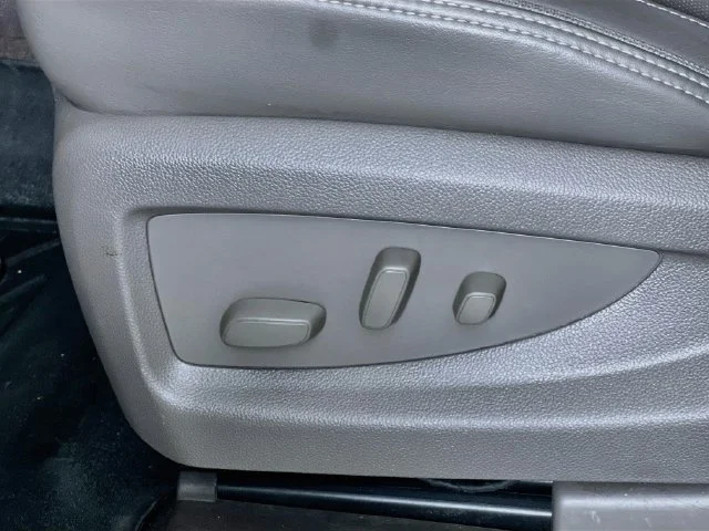 Used 2019 White GMC Denali image 11