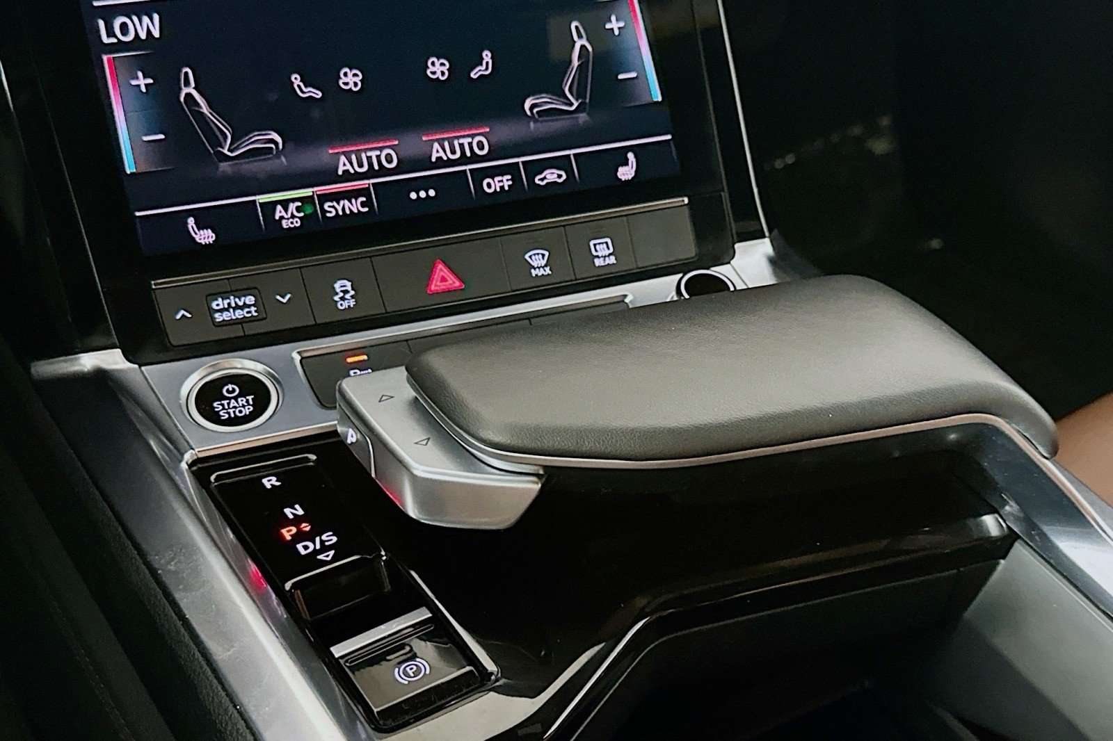 Used 2022 Brilliant Black Audi Premium image 7