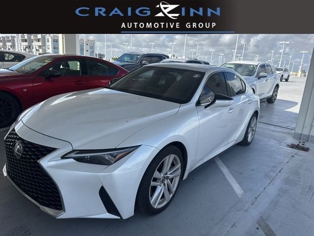 2023 Lexus IS 300