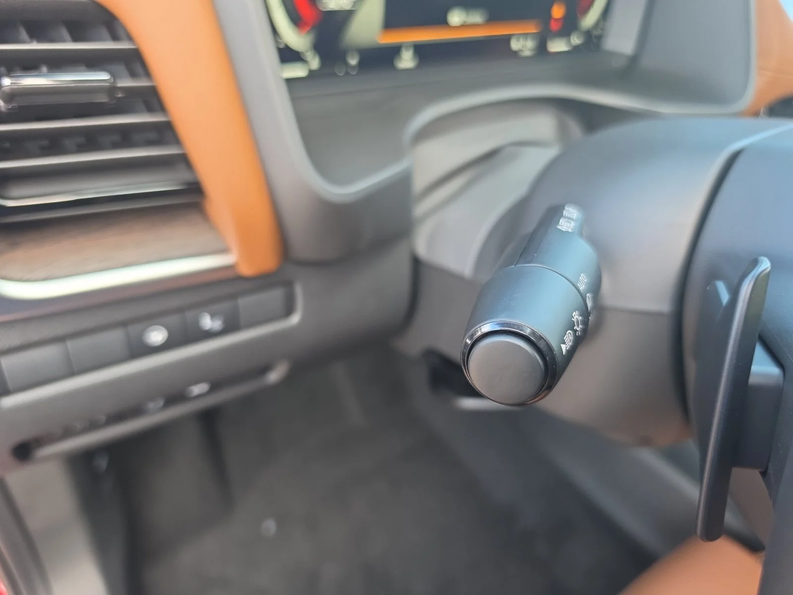 New 2026 Scarlet Ember Tintcoat Nissan Platinum image 13