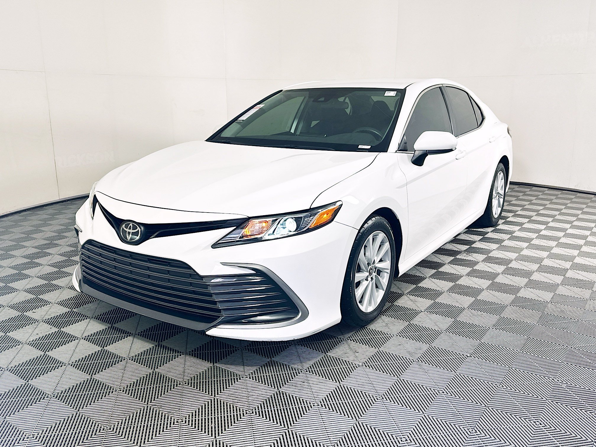 Certified Used 2023 Ice Toyota LE image 7