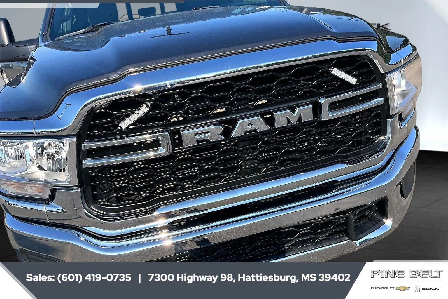 Used 2023 Granite Crystal Metallic Clearcoat Ram Tradesman image 22
