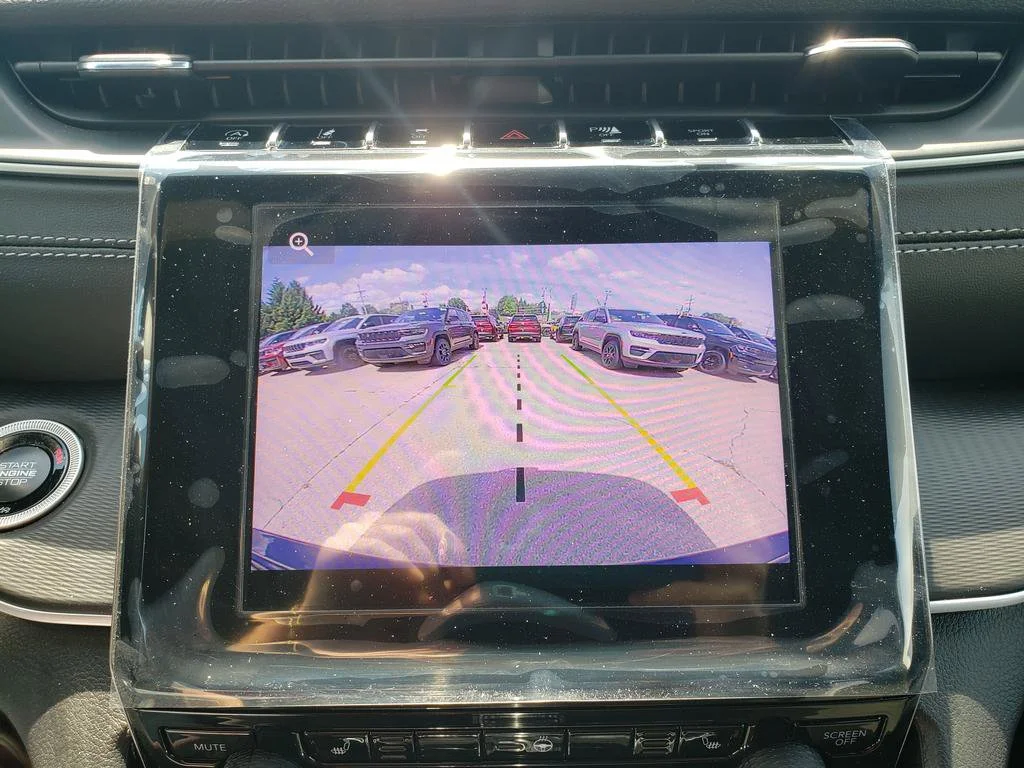 2025 Jeep Grand Cherokee Altitude - Photo 20