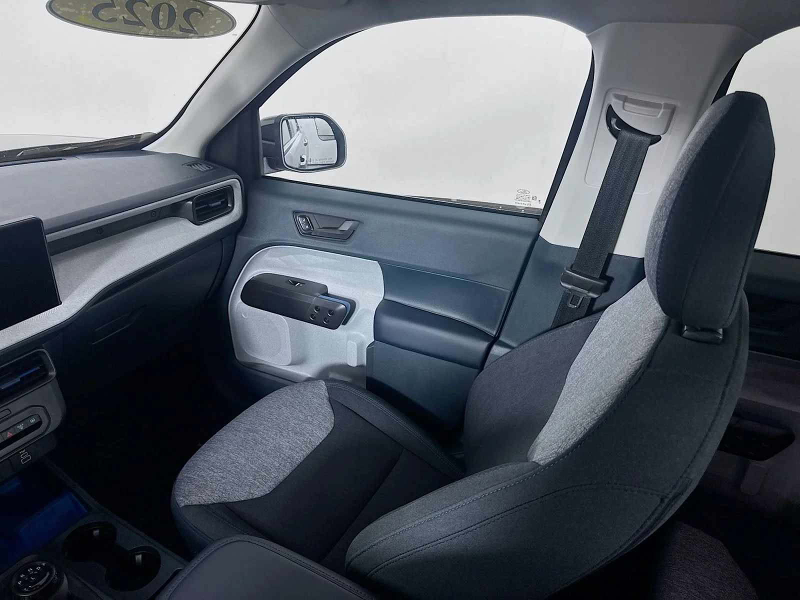 Certified Used 2025 Gray Ford XLT image 21