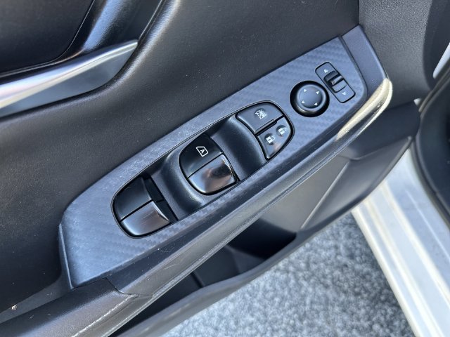 Used 2020 White Nissan S image 24