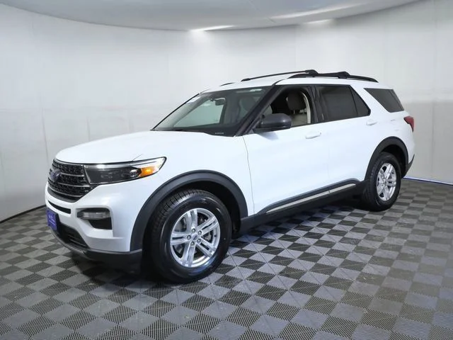 Used 2020 White Ford XLT image 5