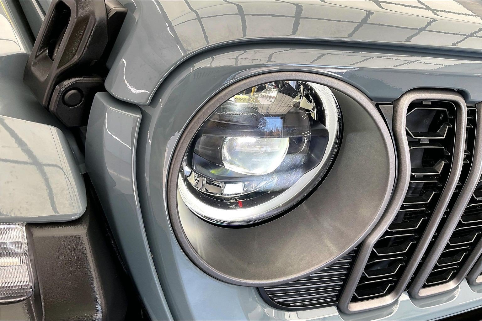 Used 2026 Anvil Clearcoat Jeep Rubicon X image 28