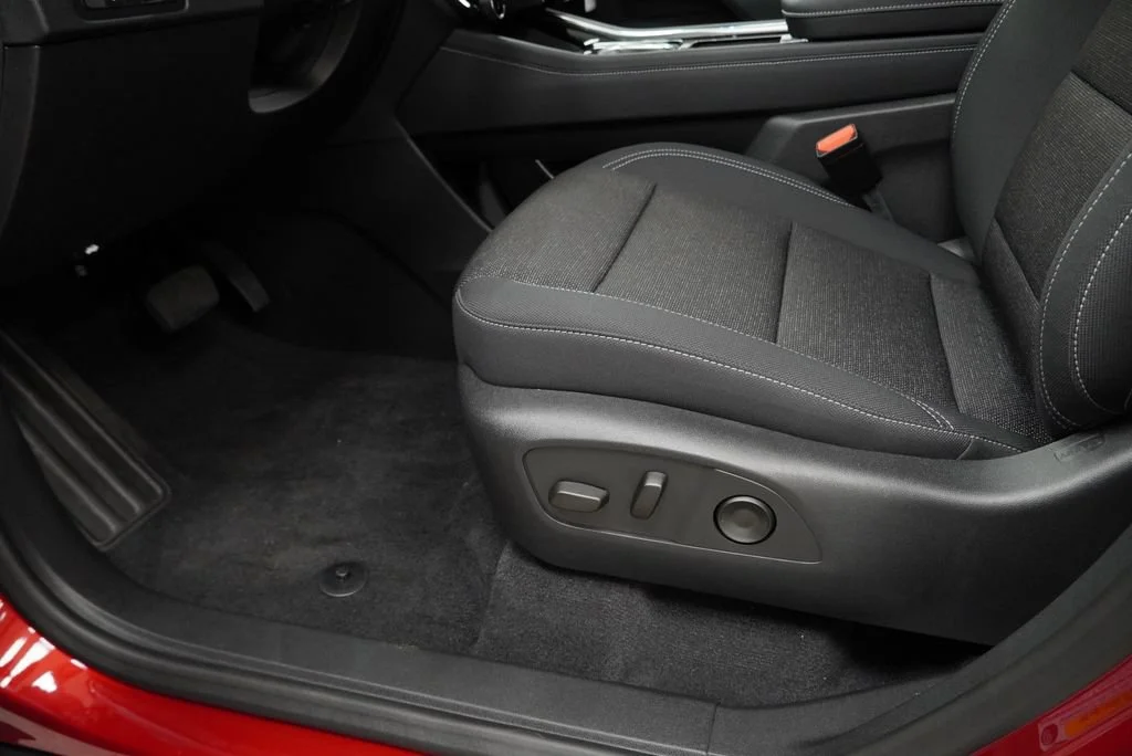 New 2027 Radiant Red Tintcoat Chevrolet LT image 23