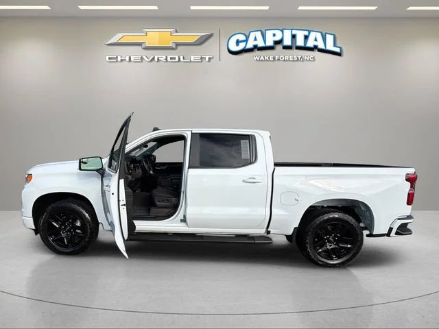 Used 2024 Summit White Chevrolet RST image 9