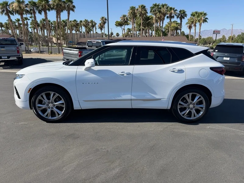 Used 2019 SUMMIT WHITE Chevrolet Premier image 6