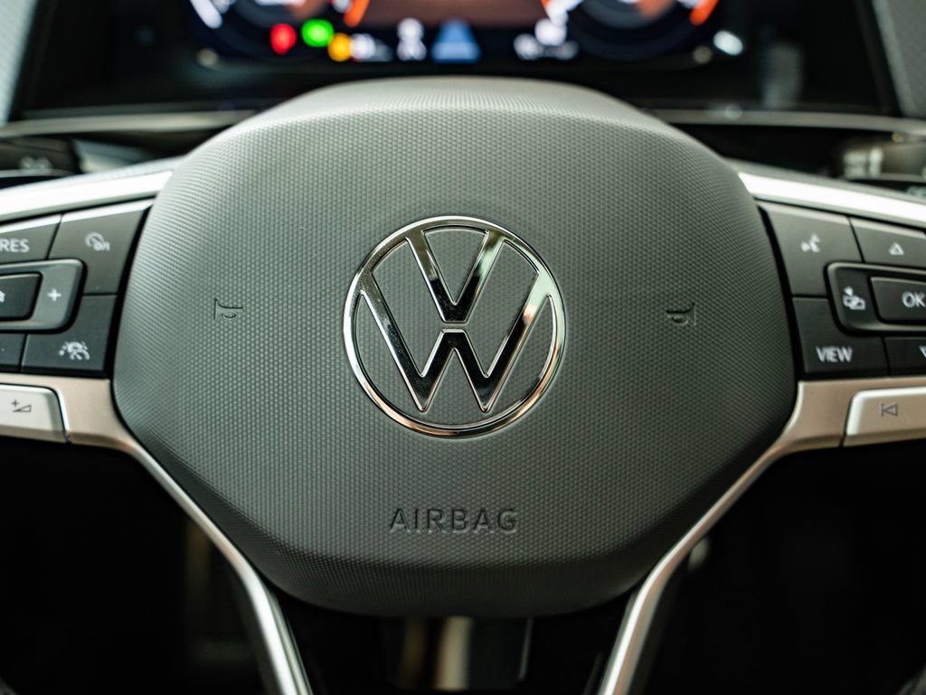 Used 2025 Pure White Volkswagen 2.0T Peak Edition image 31