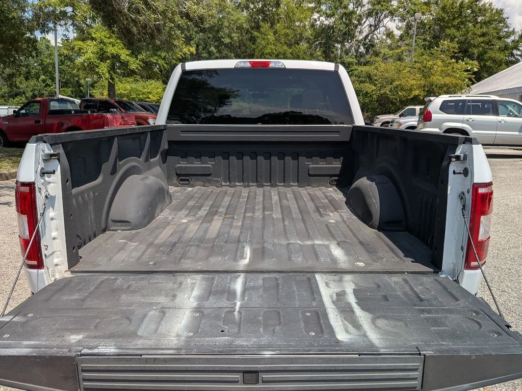 Used 2019 White Ford XL image 33