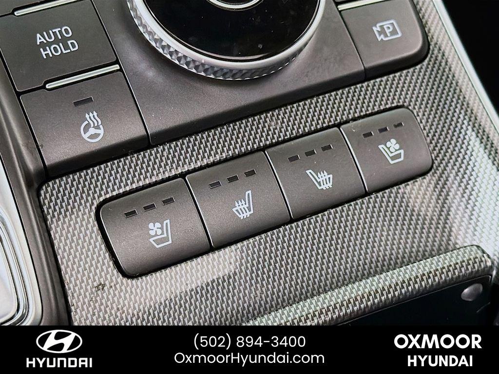Used 2022 Twilight Black Hyundai Limited image 21