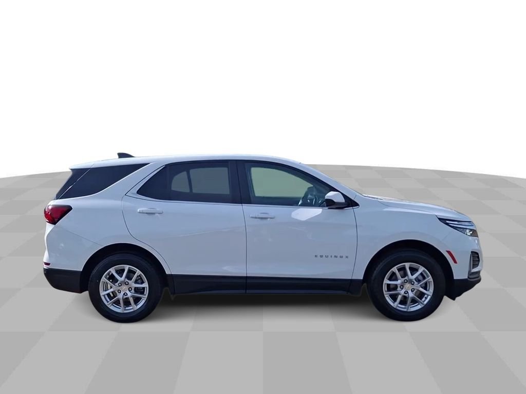Used 2024 White Chevrolet LT image 9